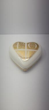Papel Freelance Heart Trinket Box